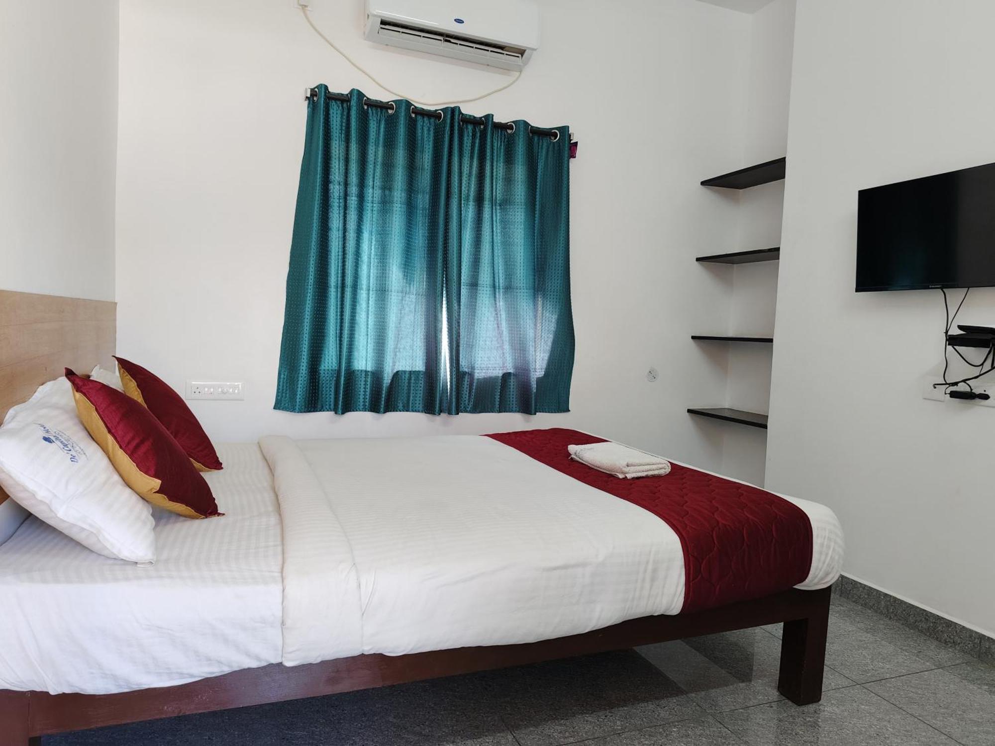 De' Capital Hotel Pondicherry Exterior photo